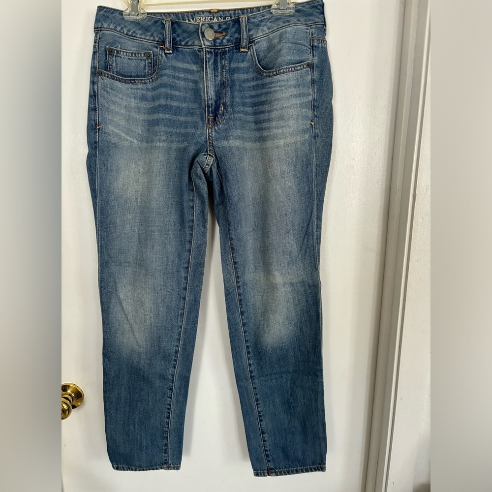 American Eagle Outfitters Boy Jean, loose fit, size 6,